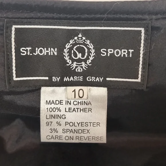 St. John Sport Black Leather Skirt Sz 10 Vtg. - Picture 4 of 12